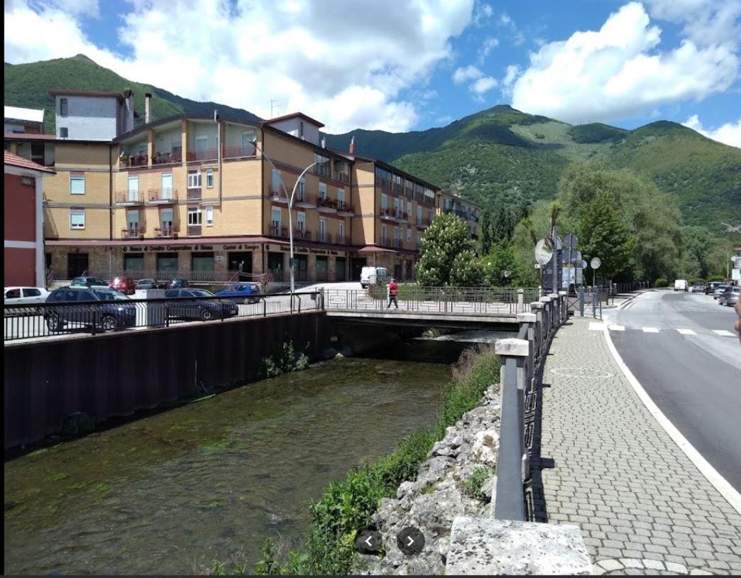 Zia Peppa Apartment Castel Di Sangro Exterior photo